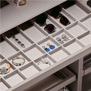 Pull out jewellery tray